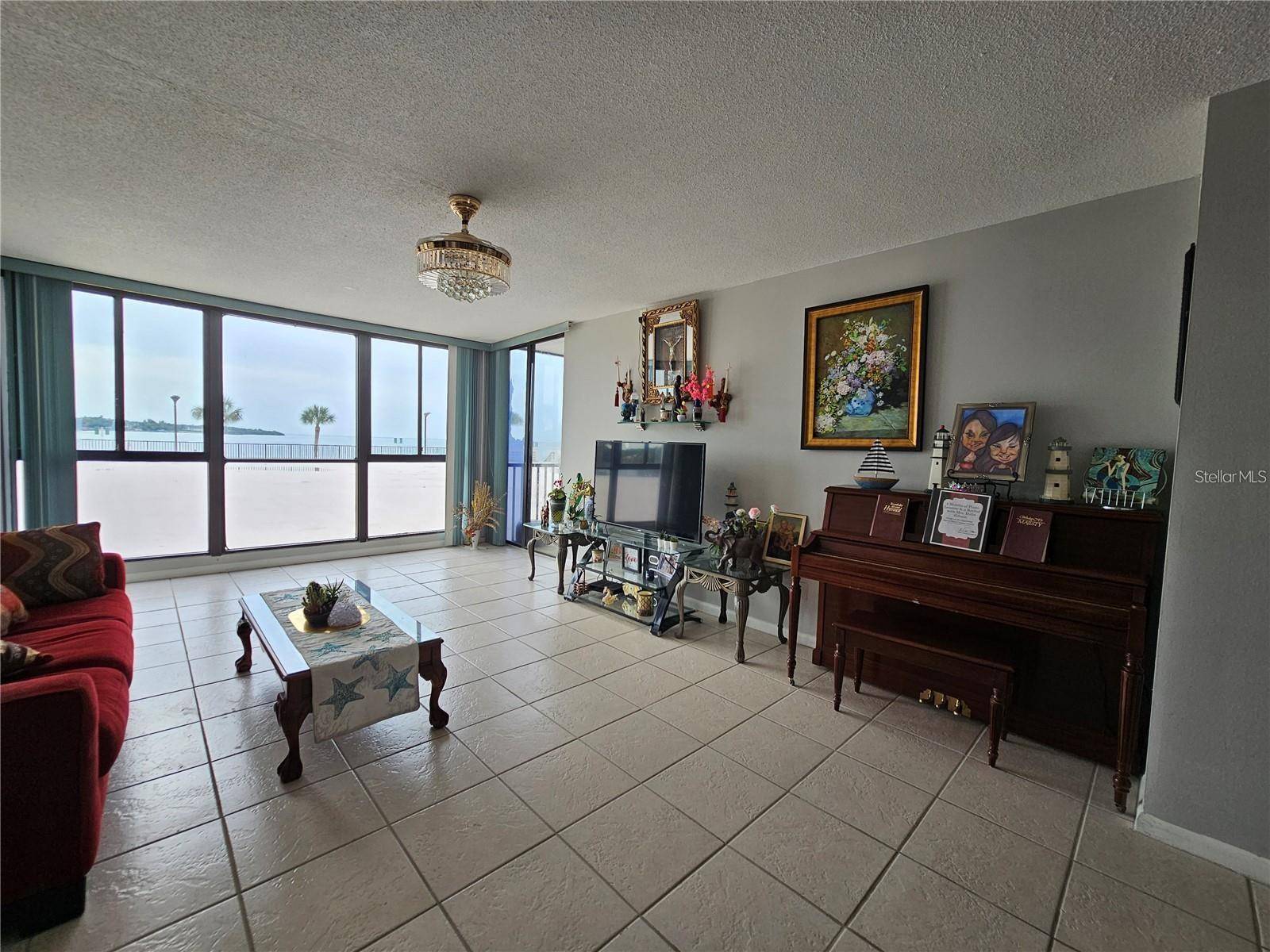 Saint Petersburg, FL 33711,7100 SUNSHINE SKYWAY LN S #205