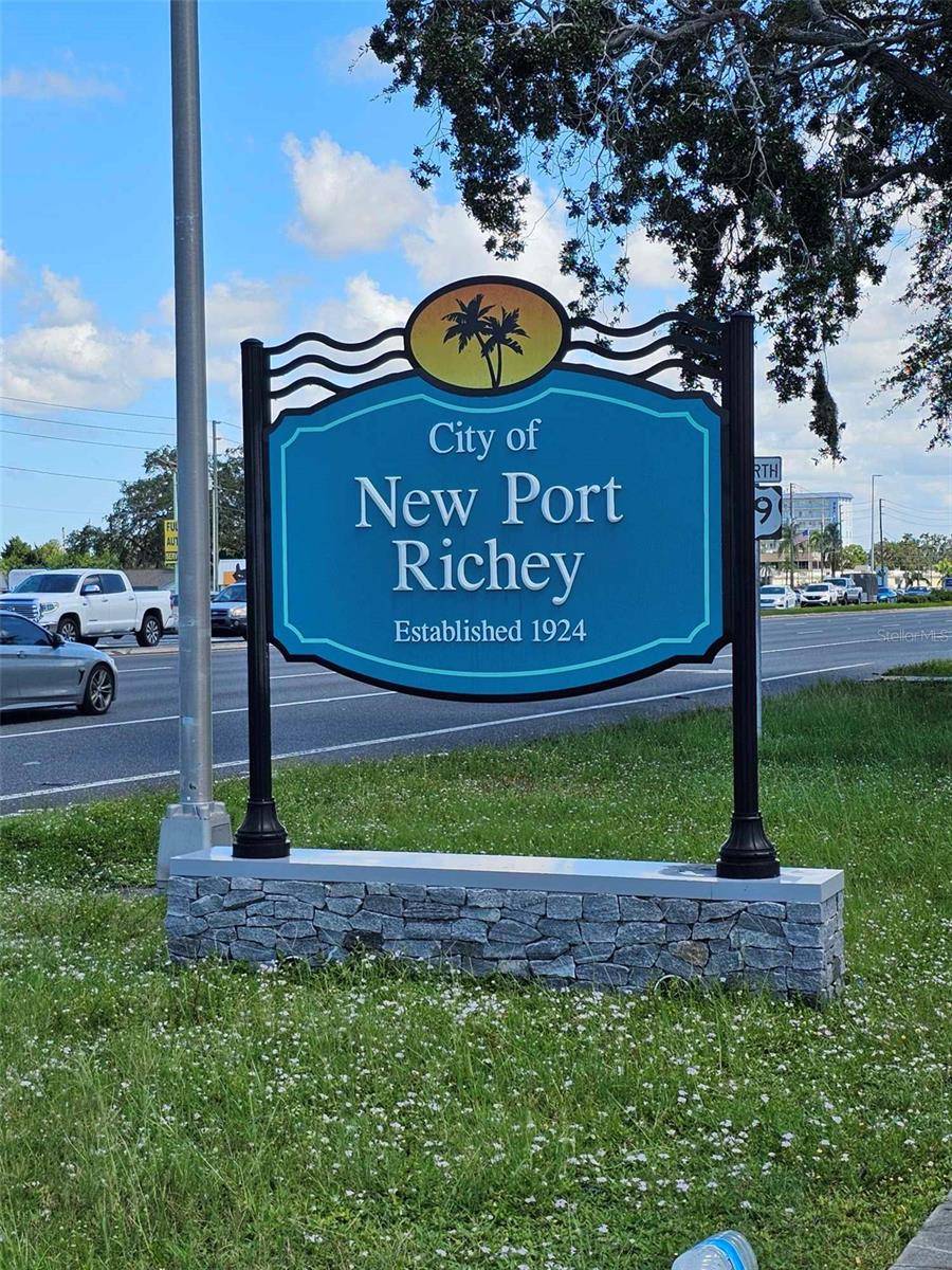 New Port Richey, FL 34652,5006 TROUBLE CREEK RD #Premium Suites