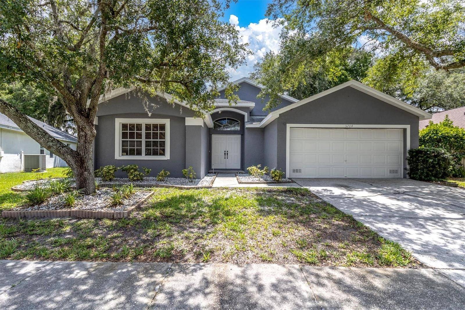 Zephyrhills, FL 33541,5204 NEW BRITTANY LN