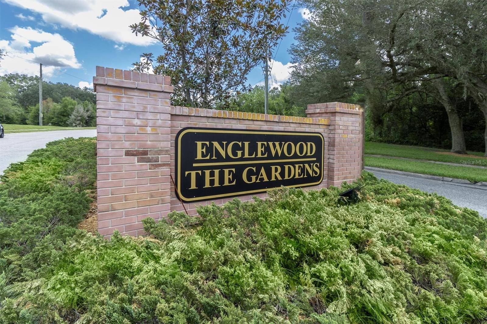Zephyrhills, FL 33541,5204 NEW BRITTANY LN