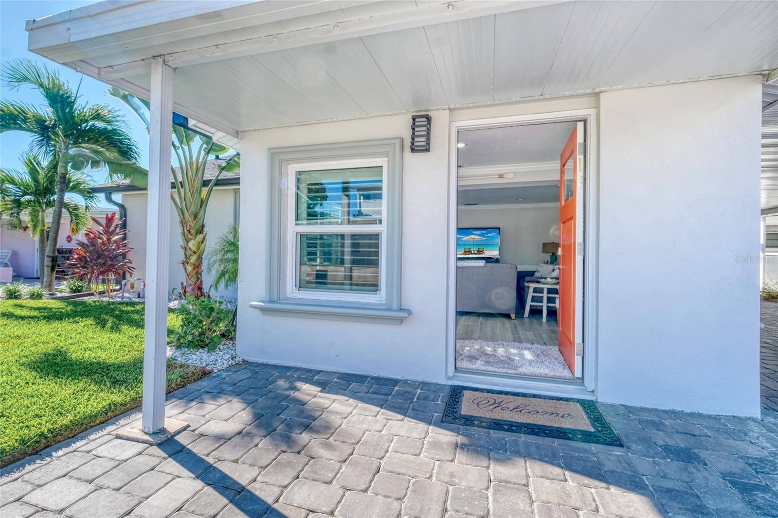 Redington Shores, FL 33708,142 BEACH AVE