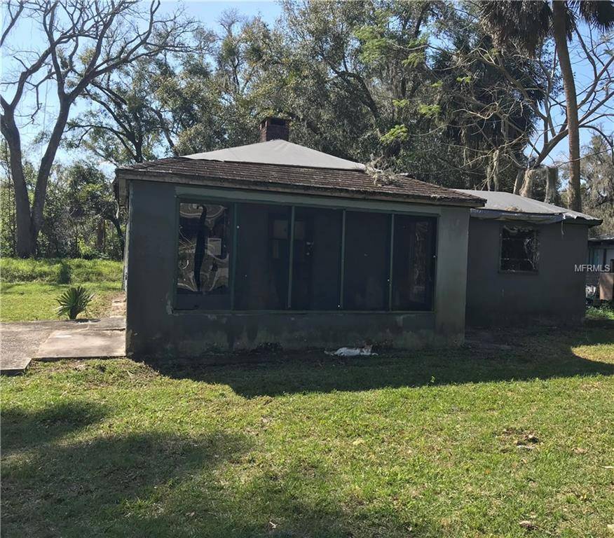 De Leon Springs, FL 32130,122 W BAXTER ST