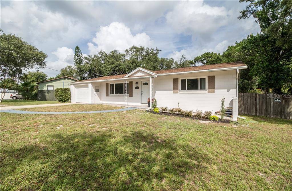 Debary, FL 32713,30 LAKE DR