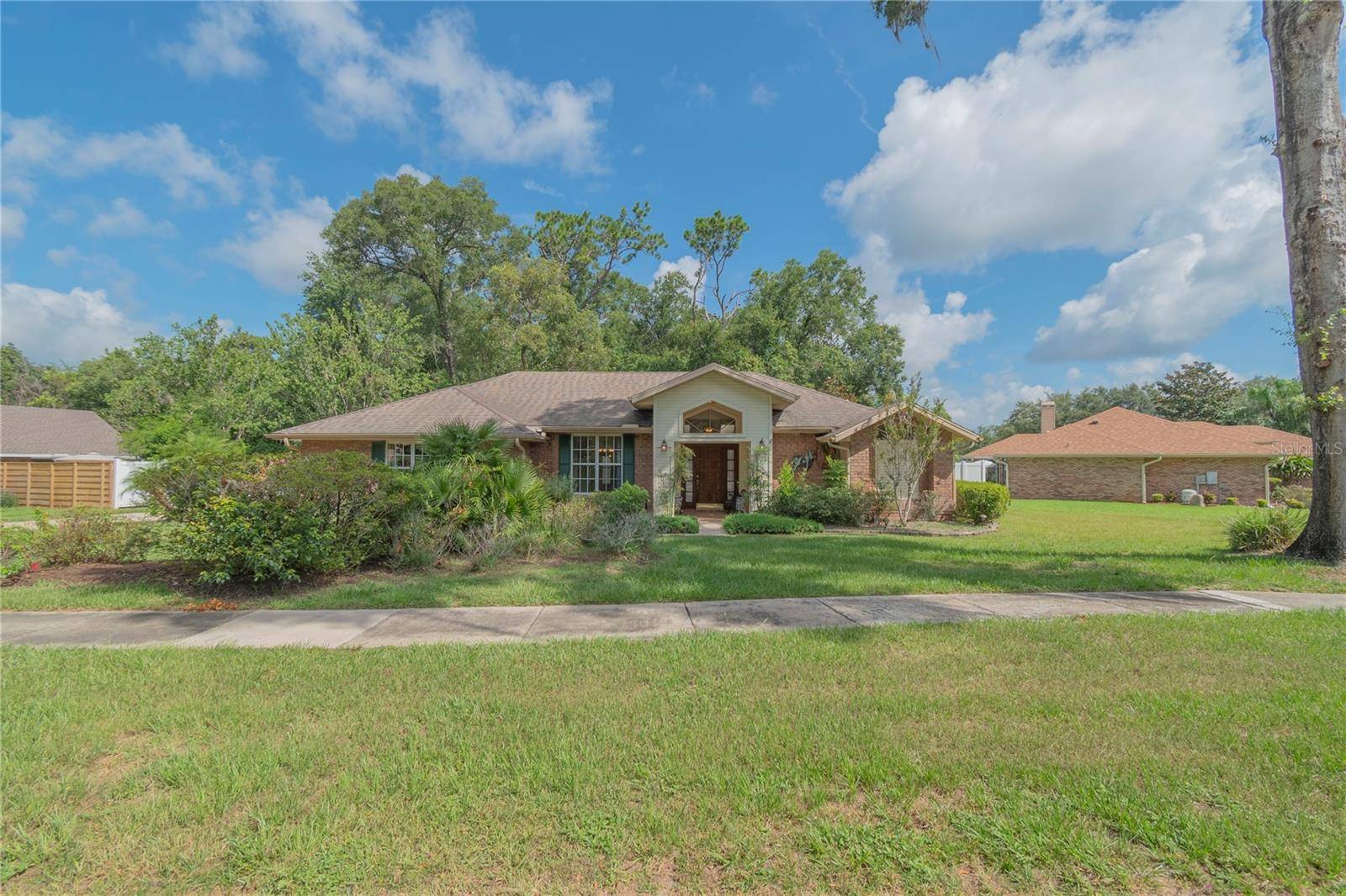 Deland, FL 32720,1600 KINNAN TRL
