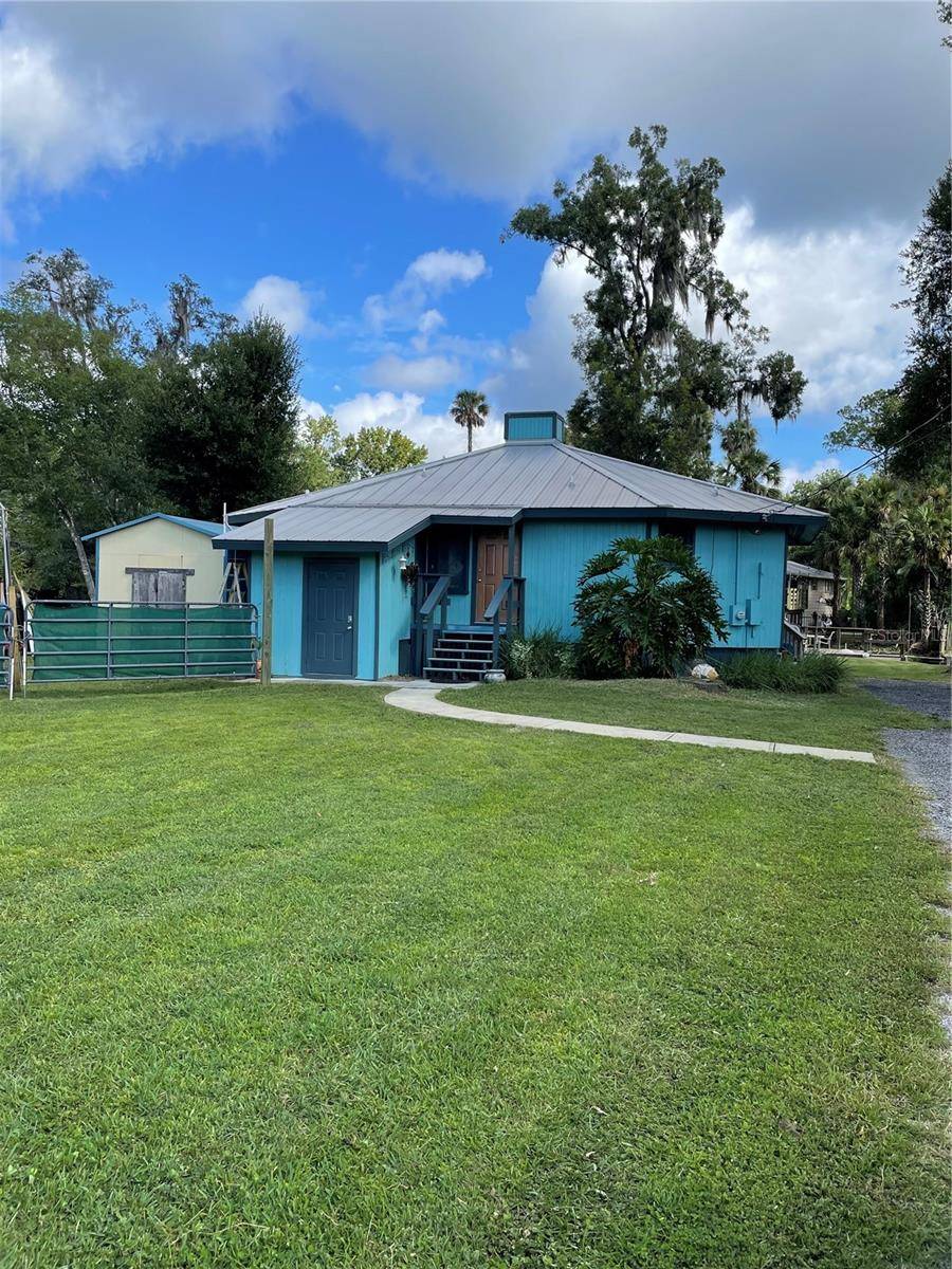 Astor, FL 32102,55819 SAM ST