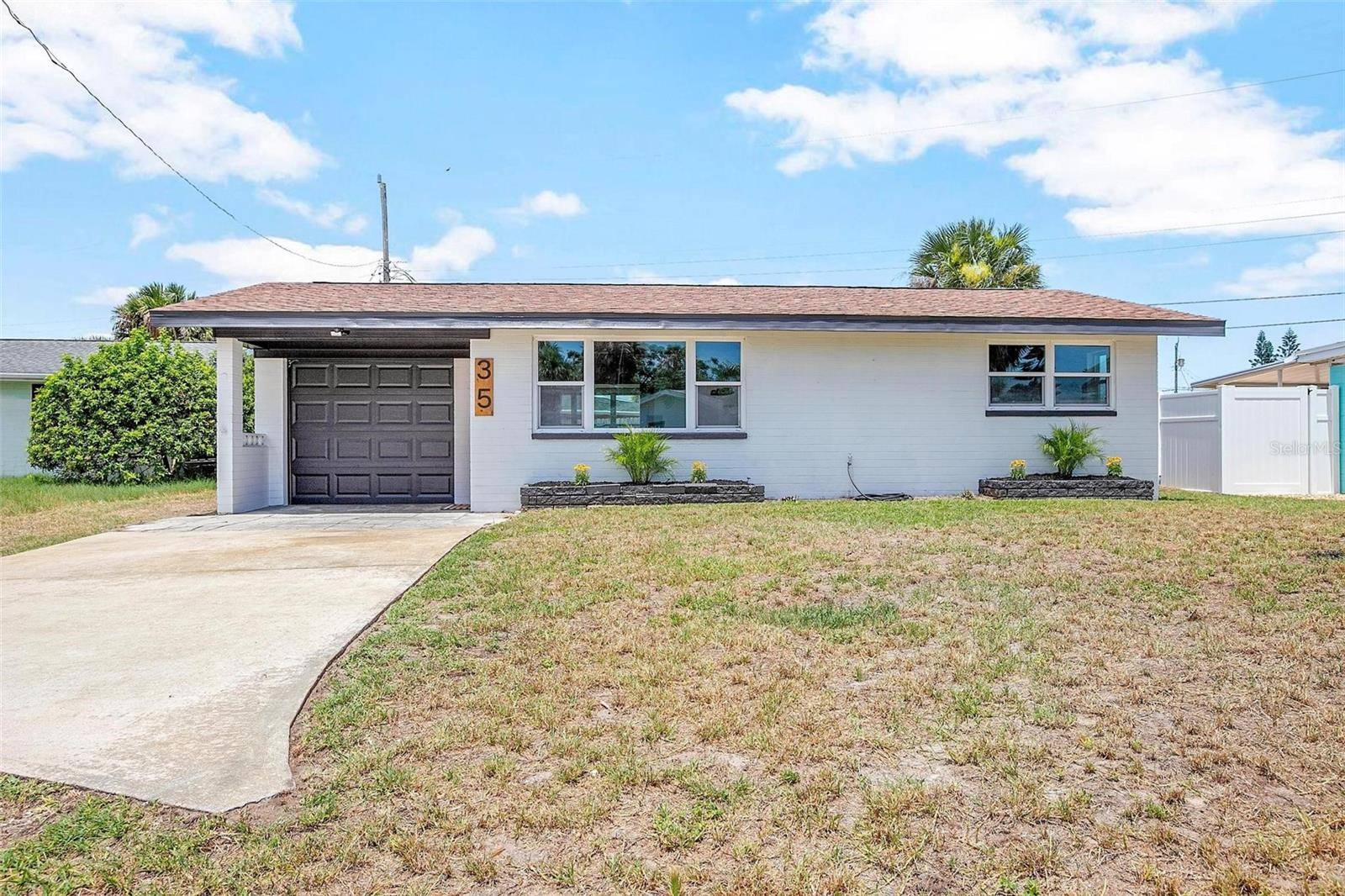 Ormond Beach, FL 32176,35 AZALEA DR