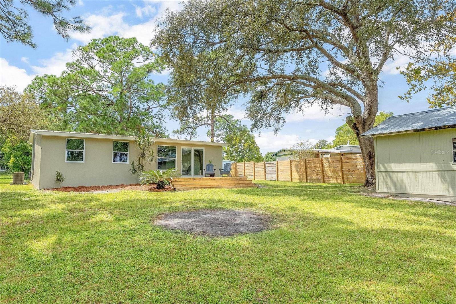 Deltona, FL 32725,935 VIVIAN TER