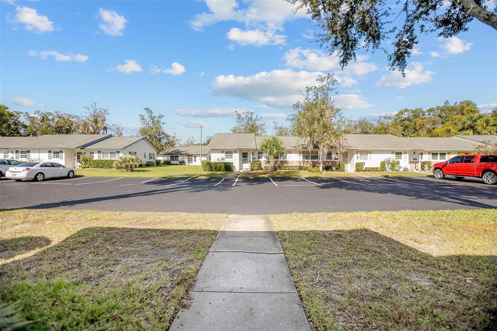 Deland, FL 32724,179 N HILL AVE #110