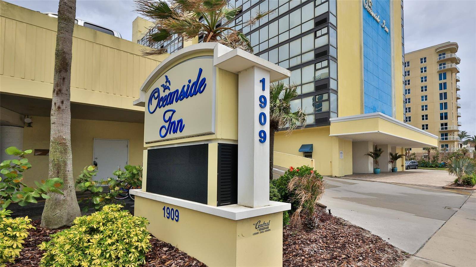 Daytona Beach Shores, FL 32118,1909 S ATLANTIC AVE #507/508