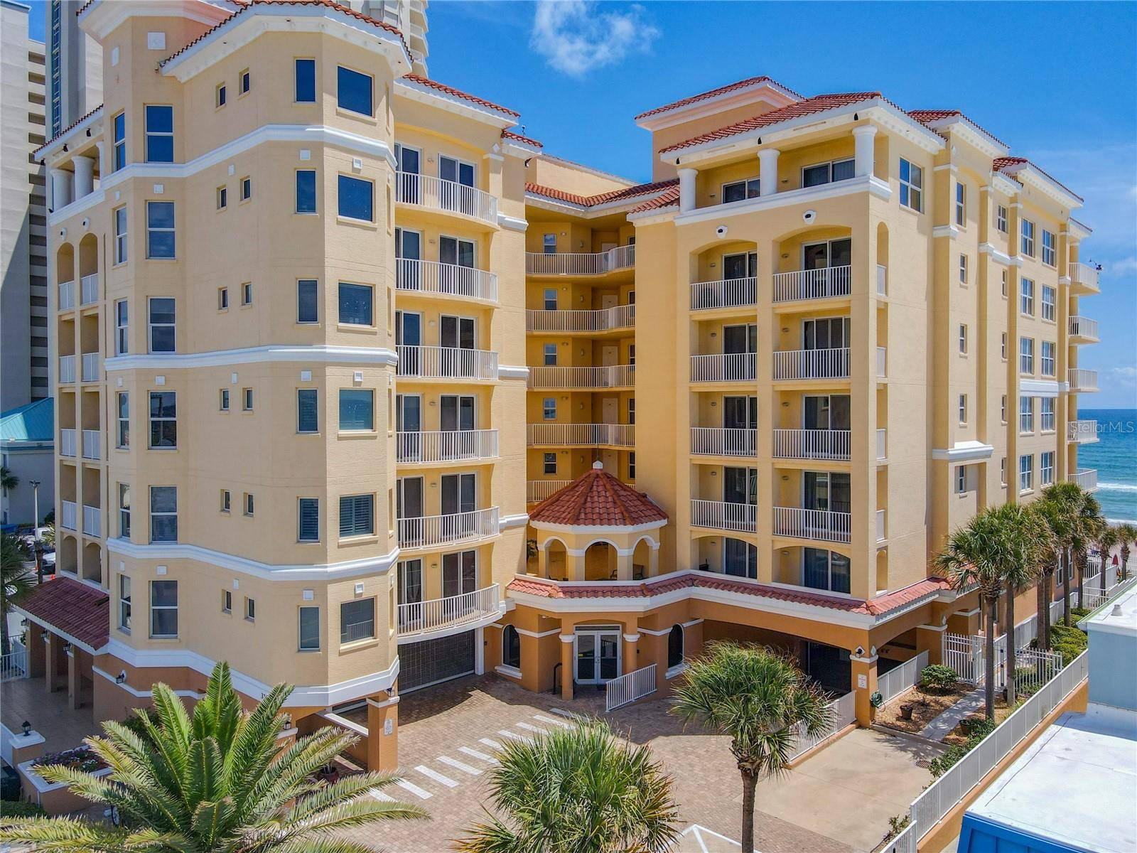 Daytona Beach Shores, FL 32118,3343 S ATLANTIC AVE #304