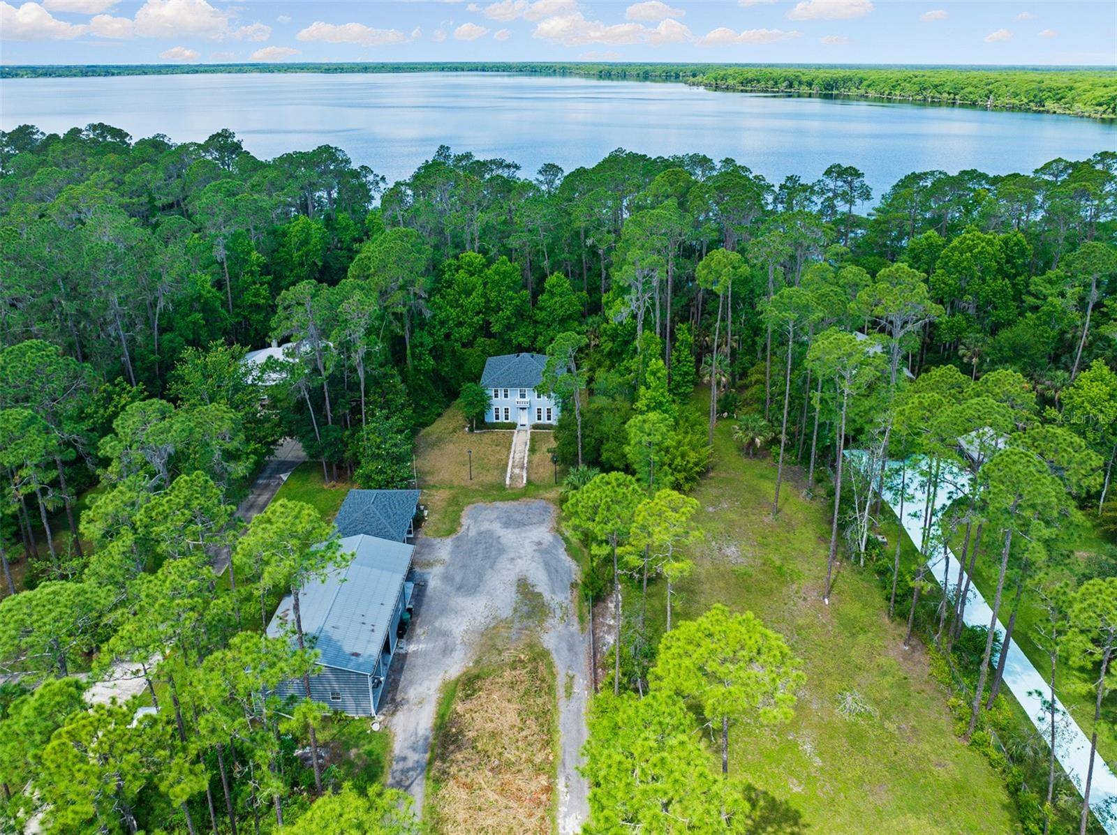 Bunnell, FL 32110,1850 LAKE DISSTON DR