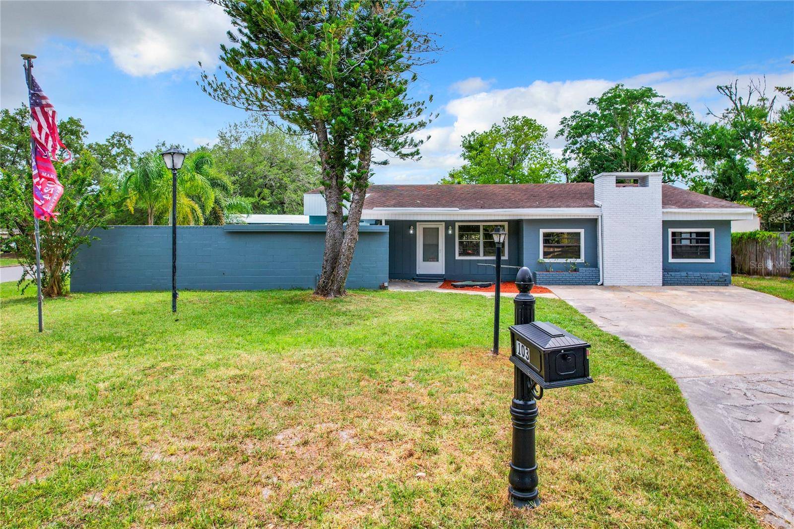 Sanford, FL 32771,103 COUNTRY CLUB CIR
