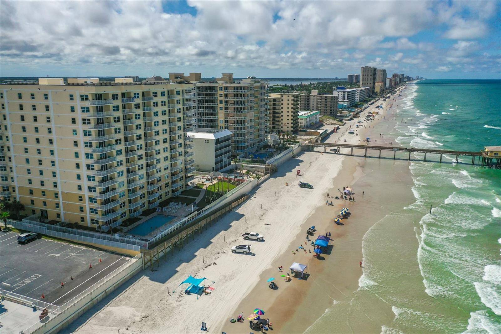 Daytona Beach Shores, FL 32118,3721 S ATLANTIC AVE #405