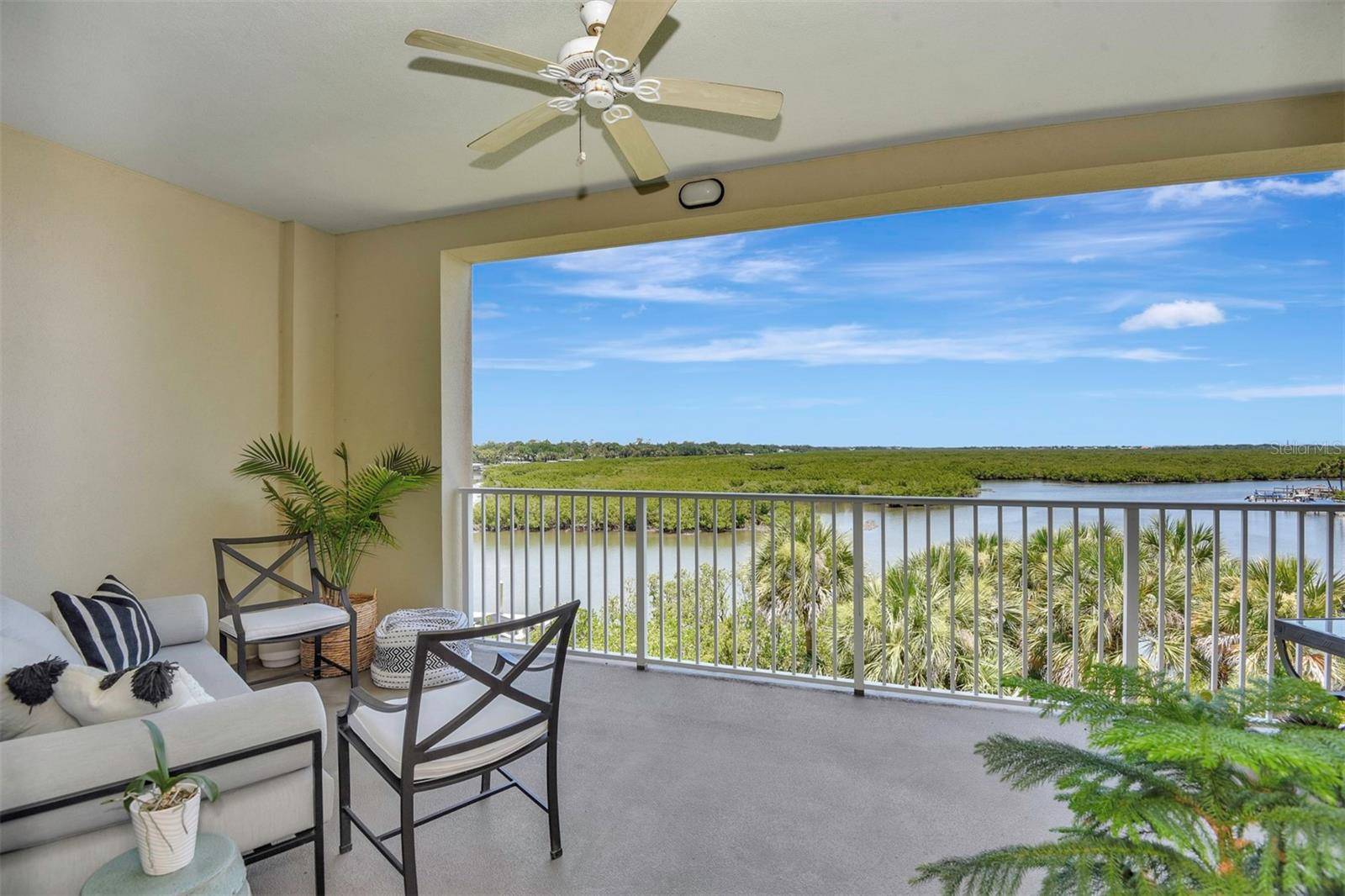 New Smyrna Beach, FL 32169,5 RIVERWALK DR #406