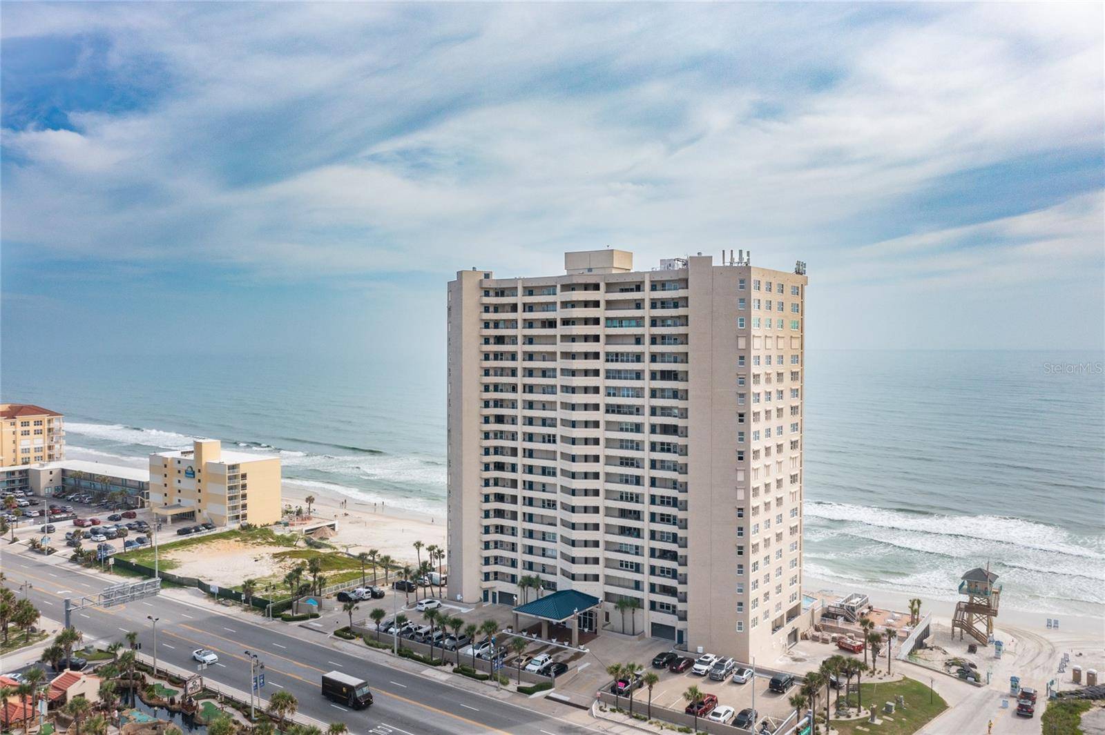Daytona Beach, FL 32118,3425 S ATLANTIC AVE #904