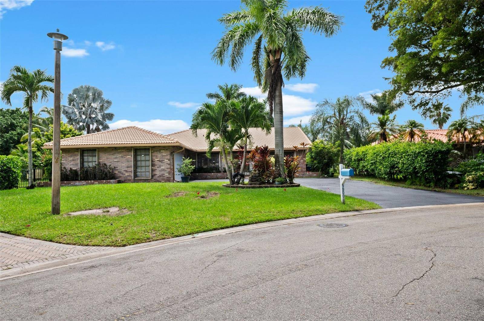 Coral Springs, FL 33071,9900 NW 6TH ST