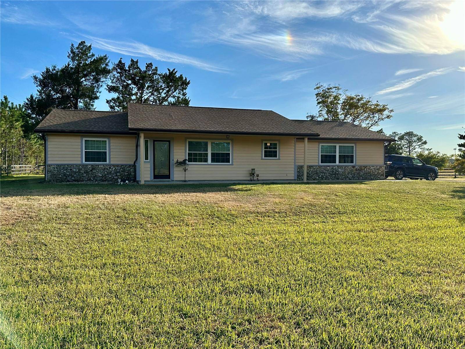 Pierson, FL 32180,1327 W STATE ROAD 40