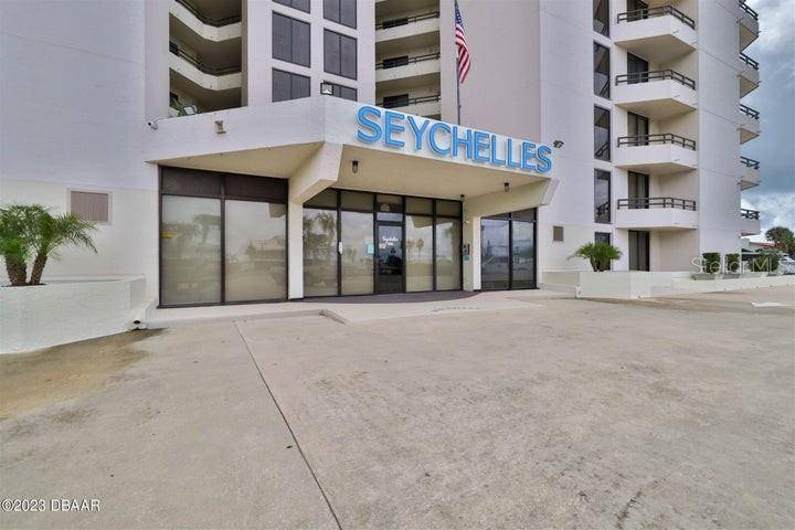 Daytona Beach Shores, FL 32118,3855 S ATLANTIC AVE #1405