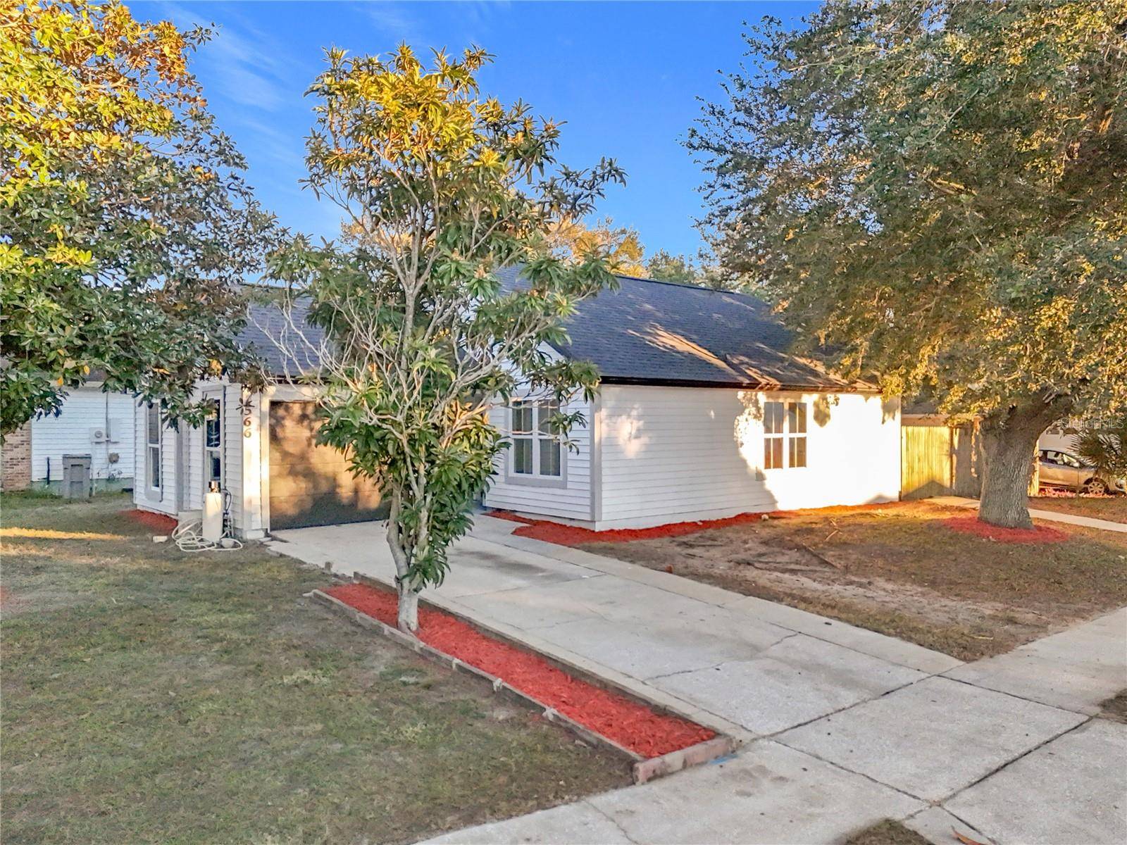 Apopka, FL 32712,566 CONURE ST