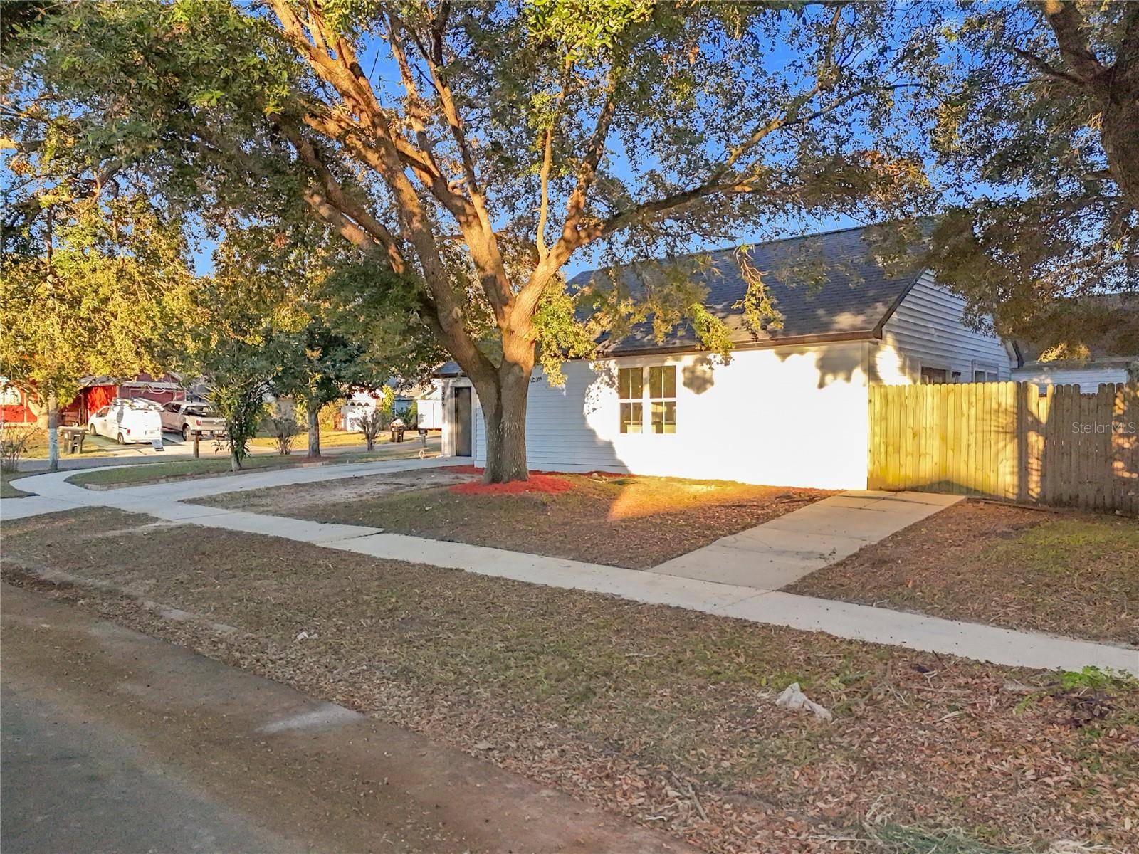 Apopka, FL 32712,566 CONURE ST