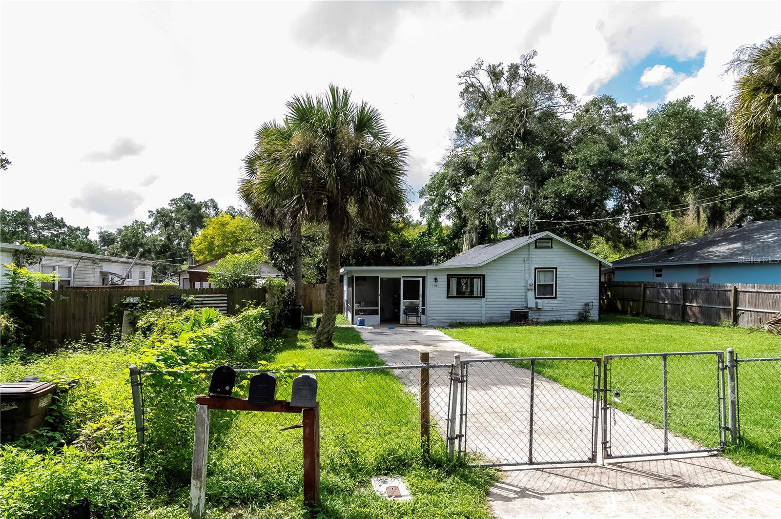 New Smyrna Beach, FL 32168,1904 WOODLAND AVE