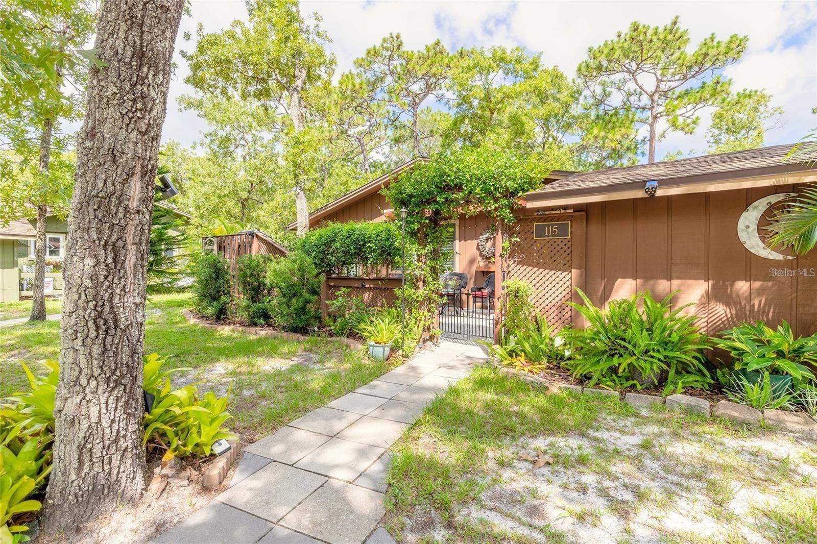 Port Orange, FL 32128,115 CYPRESS POND RD
