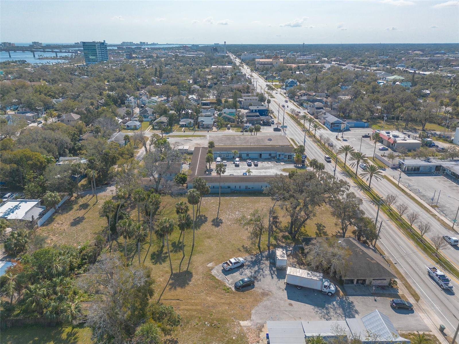Daytona Beach, FL 32114,629 N RIDGEWOOD AVE