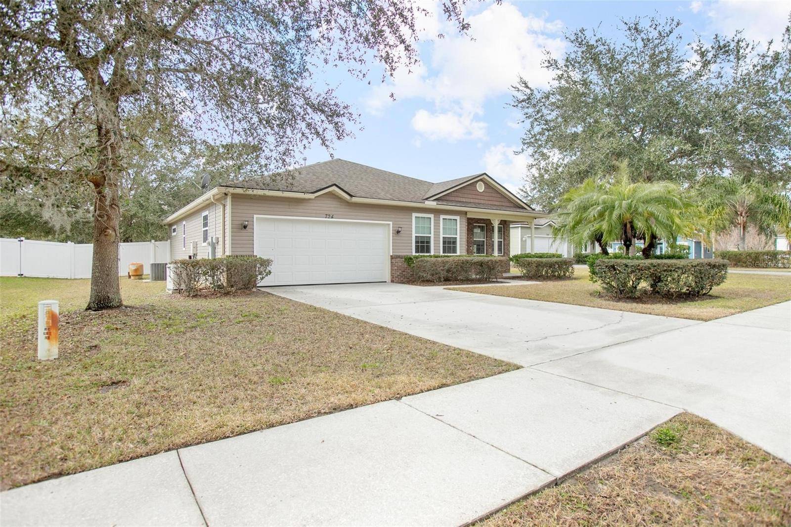 Deland, FL 32724,724 MYSTIC OAKS LN