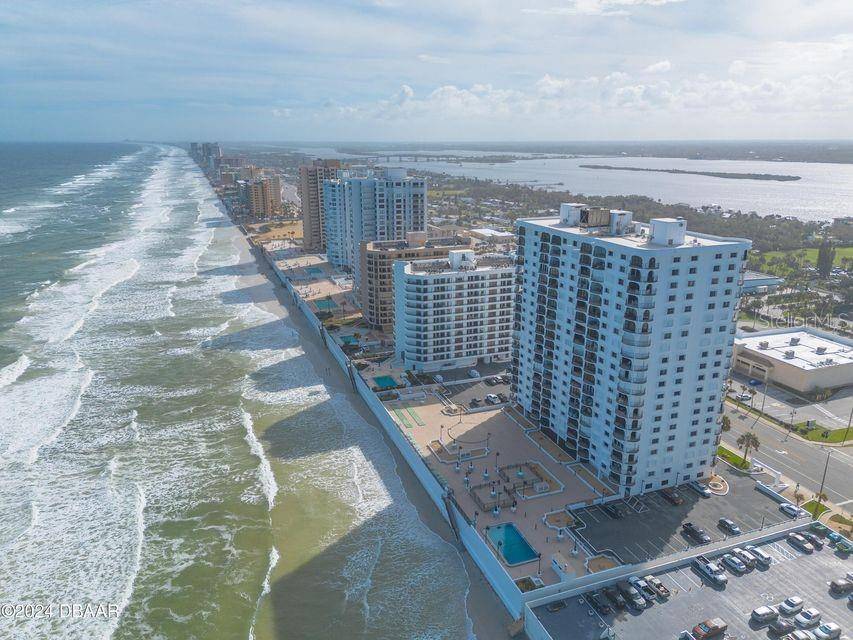Daytona Beach, FL 32118,3003 S ATLANTIC AVE #19B4