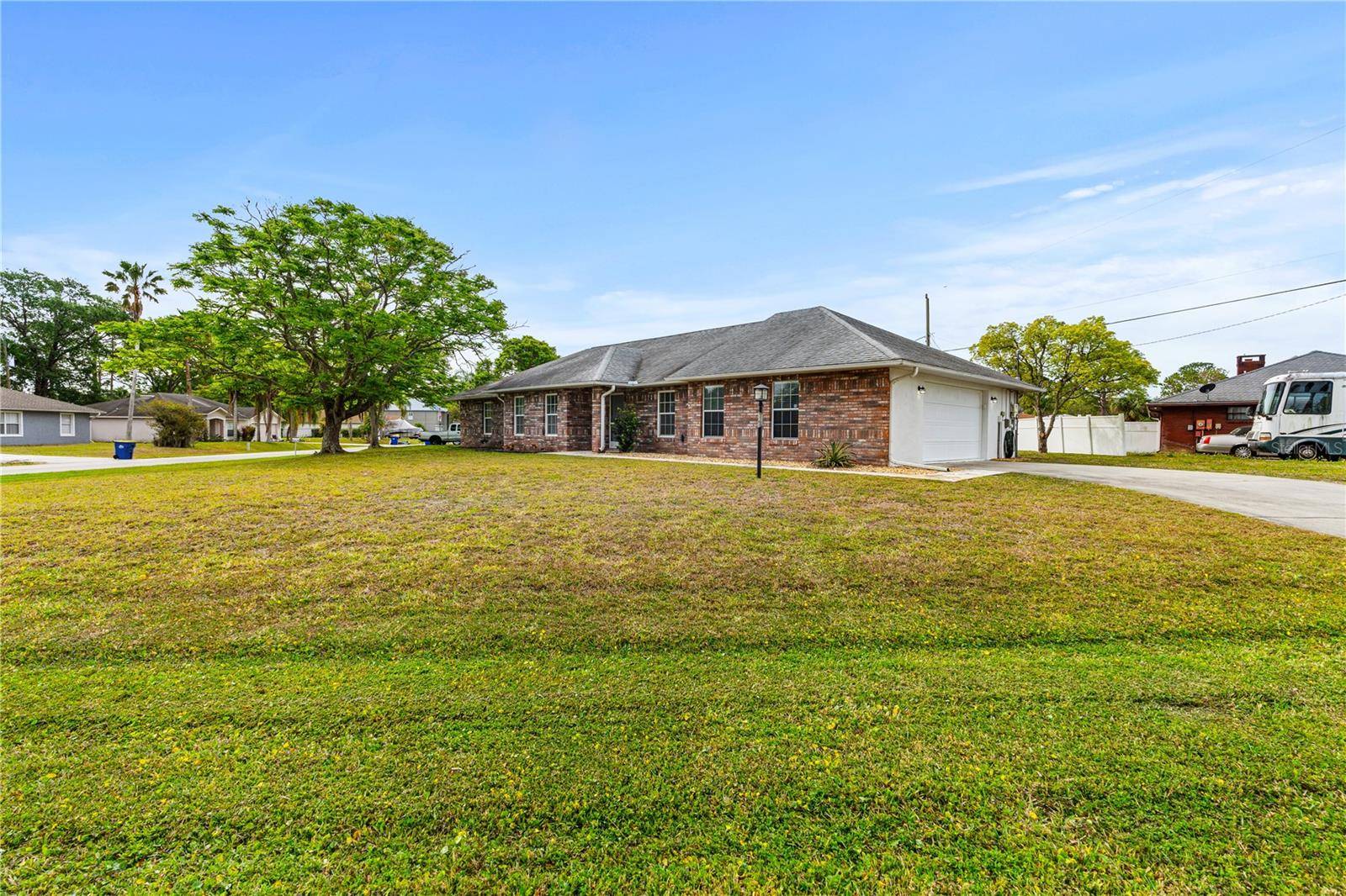 Edgewater, FL 32141,3104 UMBRELLA TREE DR