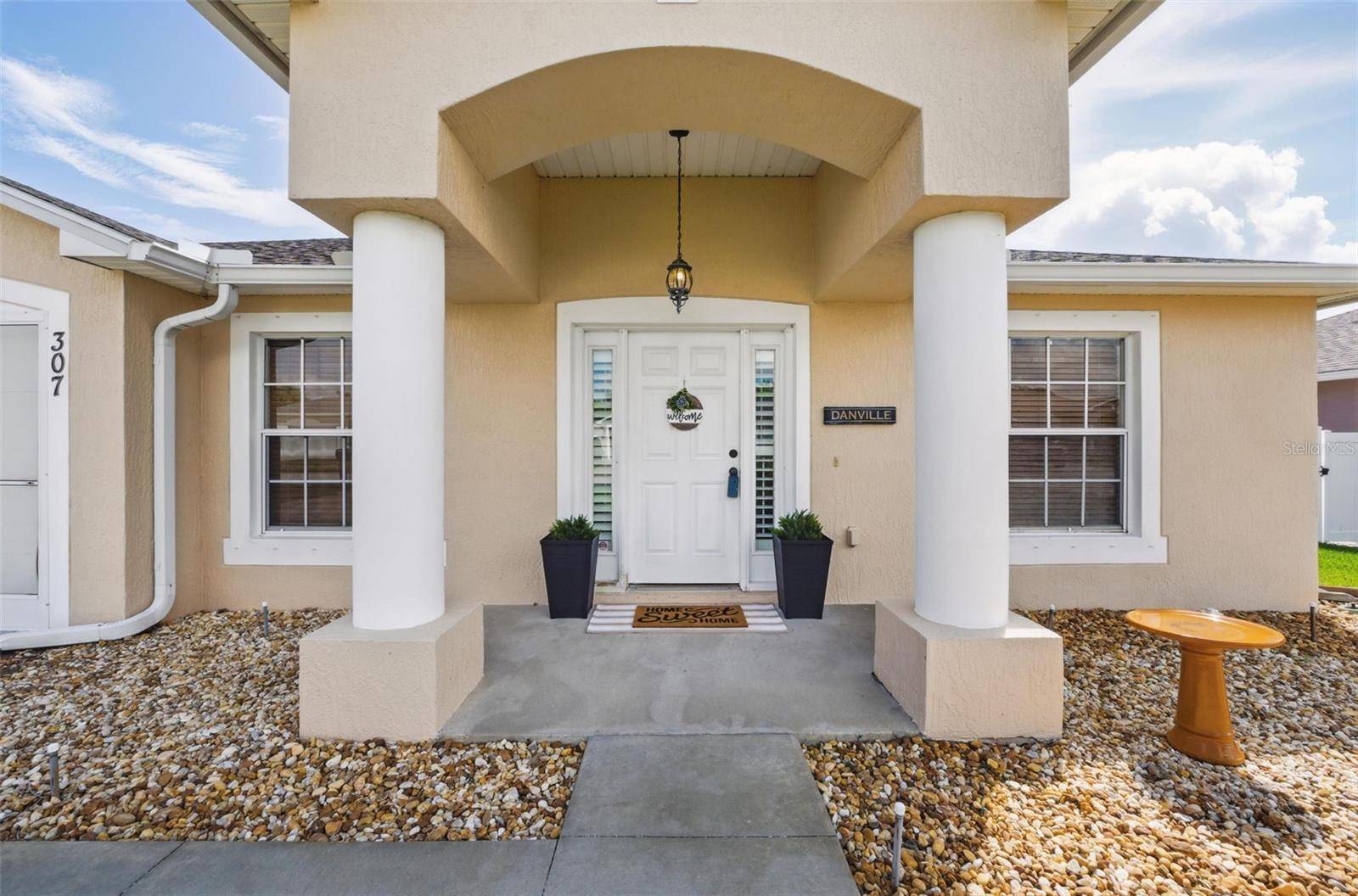 Edgewater, FL 32141,307 MARINERS GATE DR