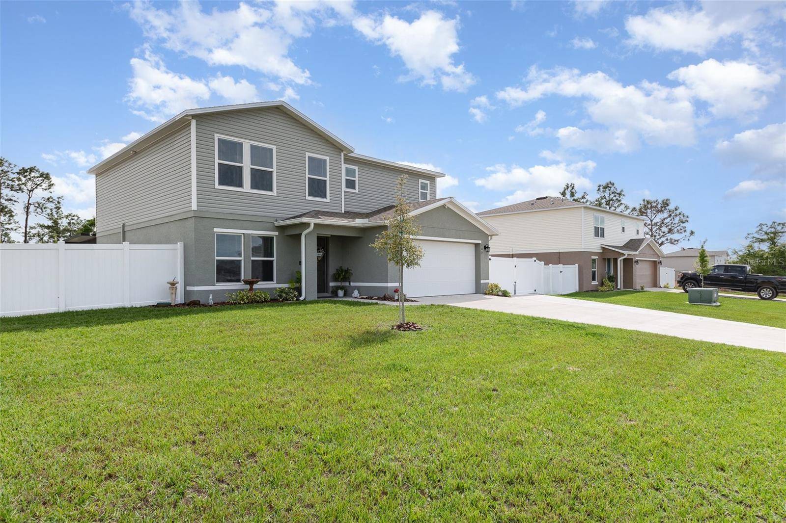 Welaka, FL 32193,403 RIVER HILL DR