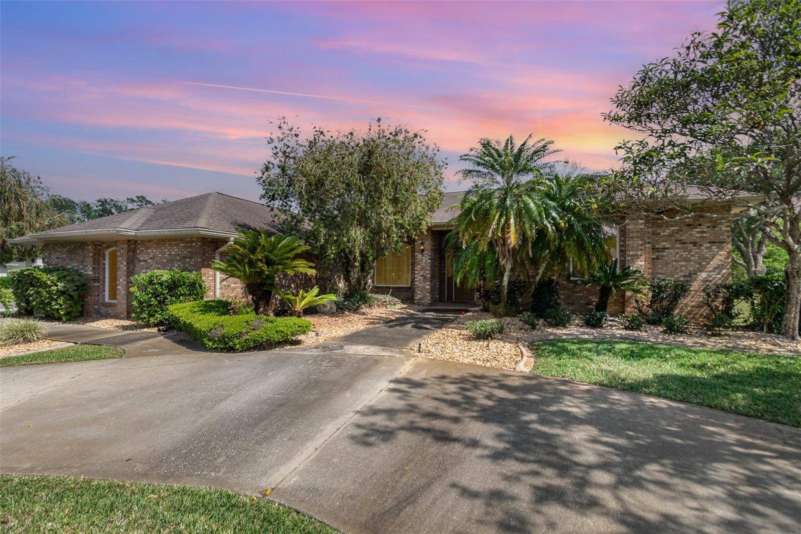 Ormond Beach, FL 32174,3 WHIPPER IN CIR