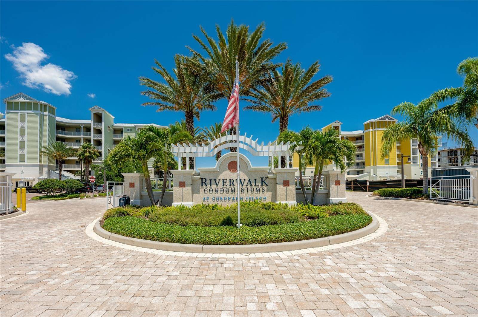 New Smyrna Beach, FL 32169,3 RIVERWALK DR #404
