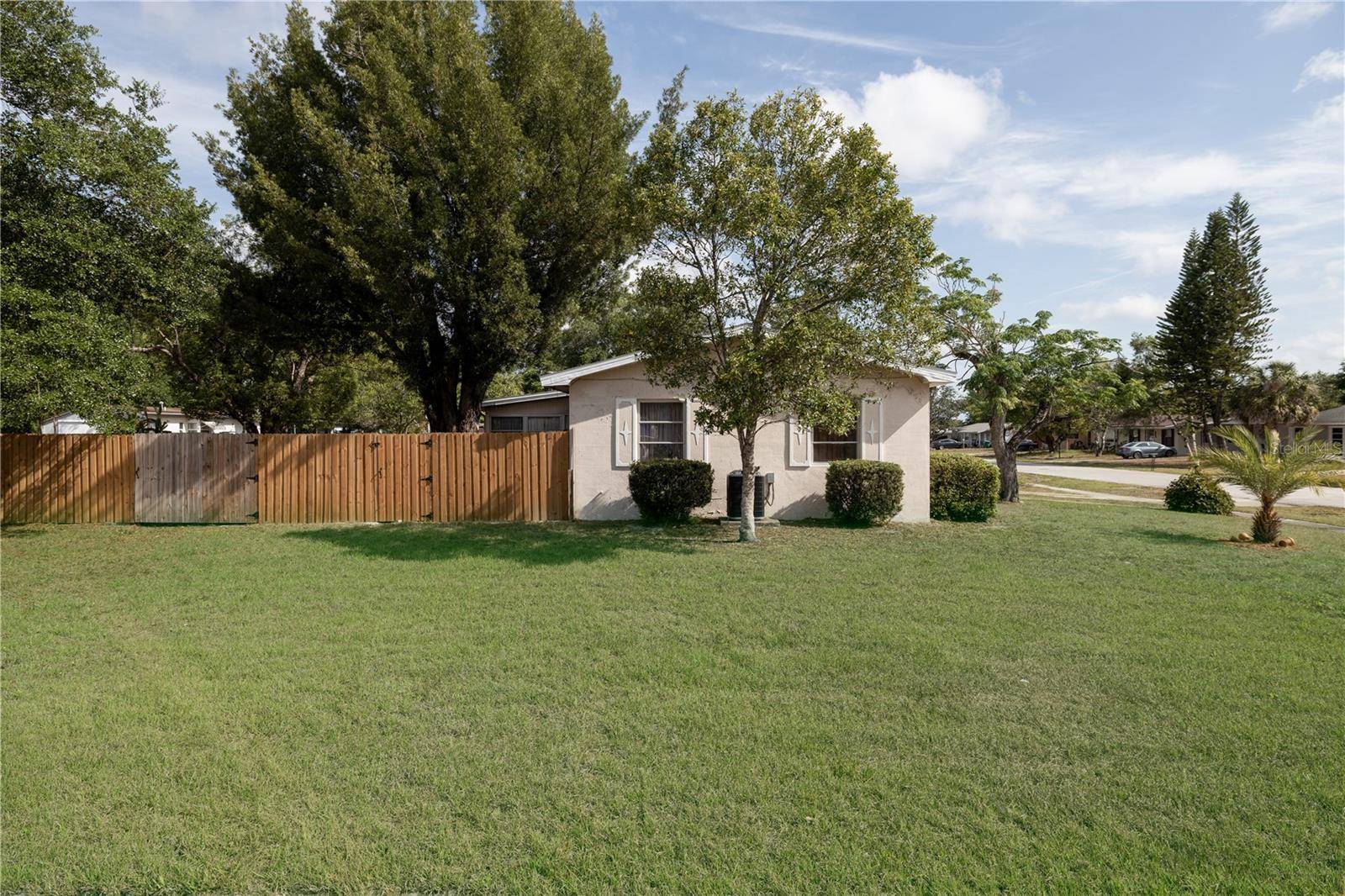 Deltona, FL 32725,1148 BRIARWOOD AVE