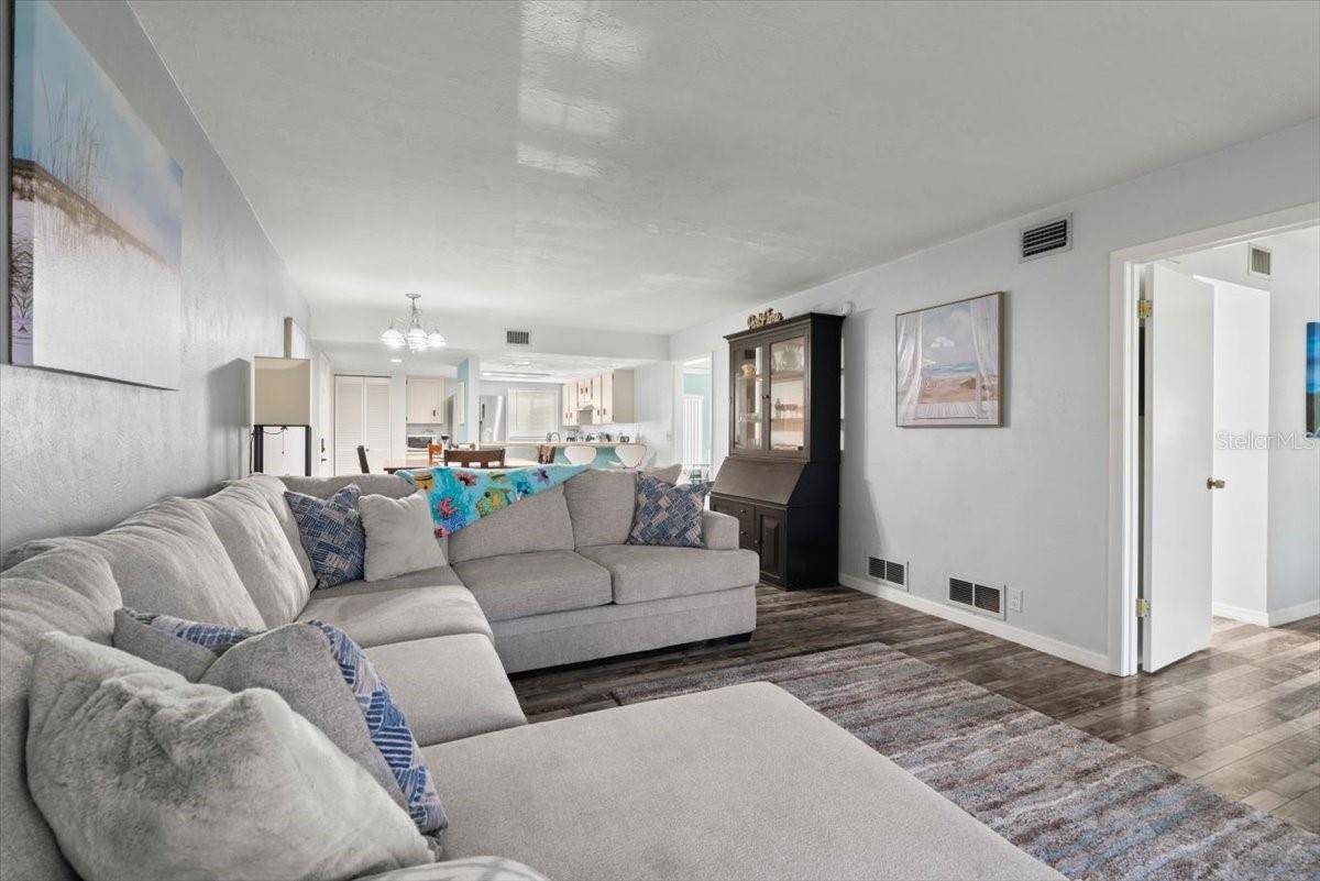 Daytona Beach, FL 32119,102 BOB WHITE CT #102C
