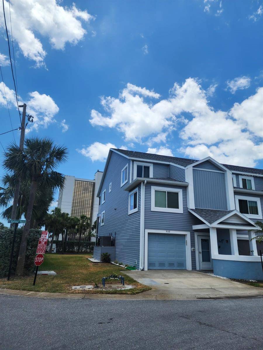 Indian Rocks Beach, FL 33785,900 HARBOUR HOUSE DR