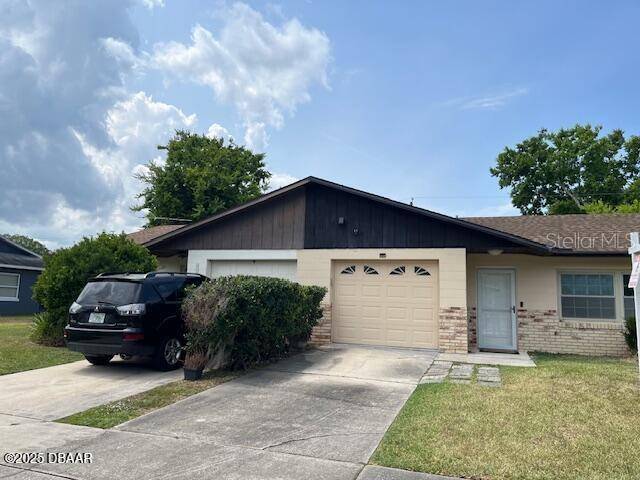South Daytona, FL 32119,908 BOULDER DR