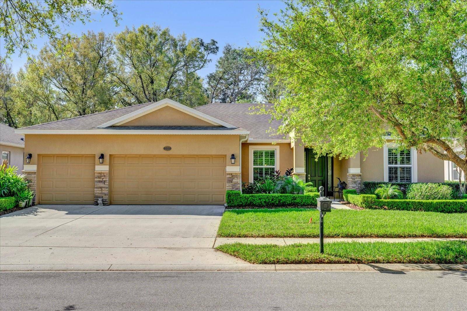Deland, FL 32724,320 W VICTORIA TRAILS BLVD