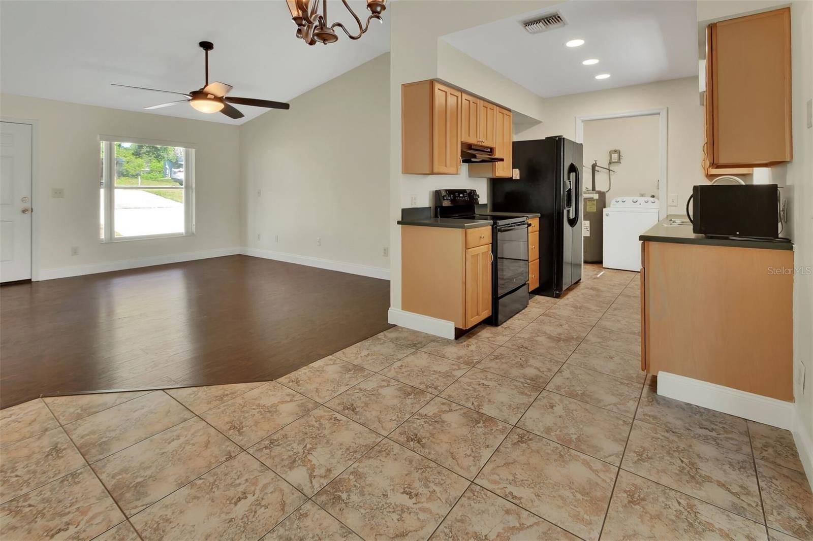 Deland, FL 32720,1562 MONROE ST