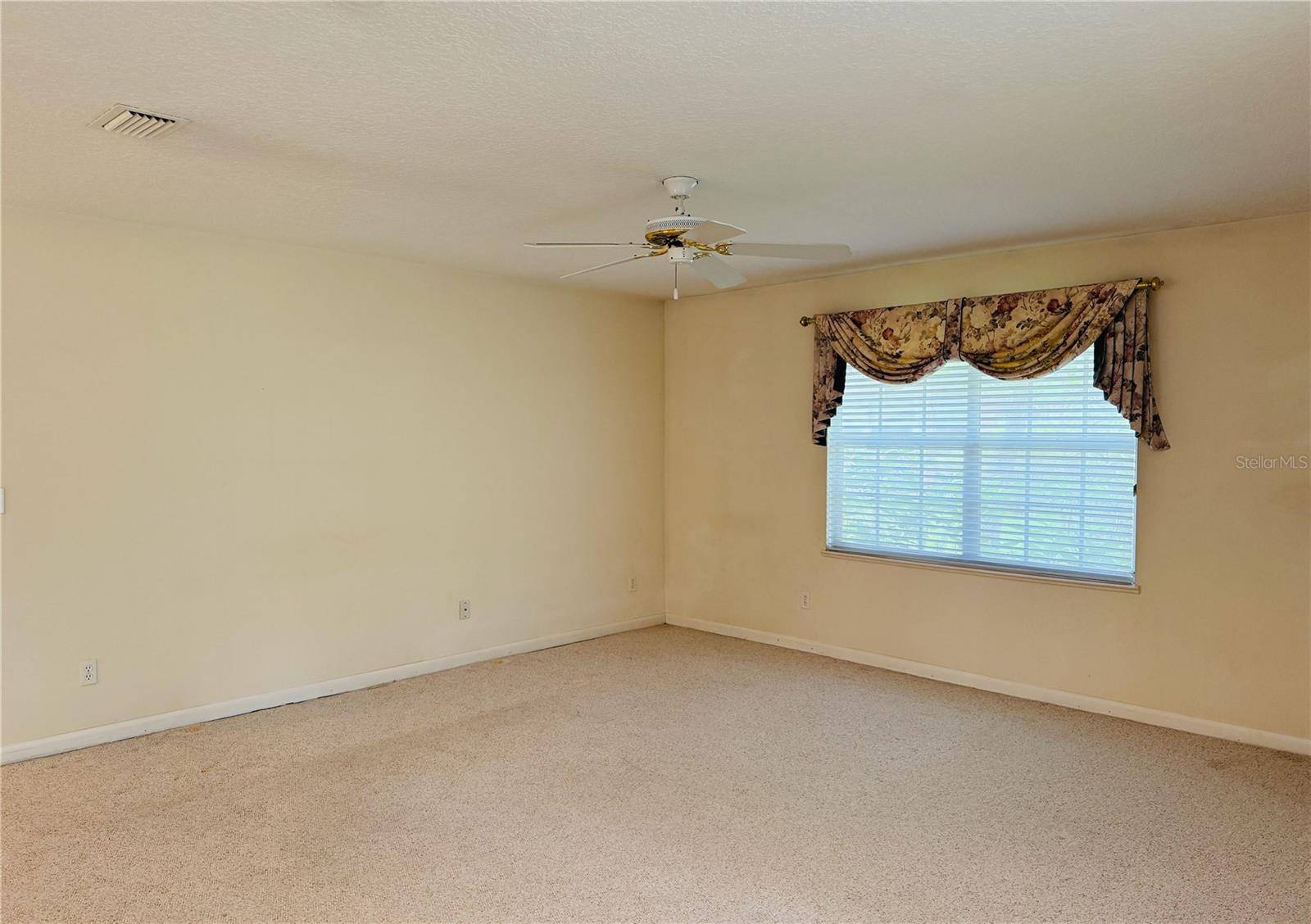 Deland, FL 32724,733 E OHIO AVE