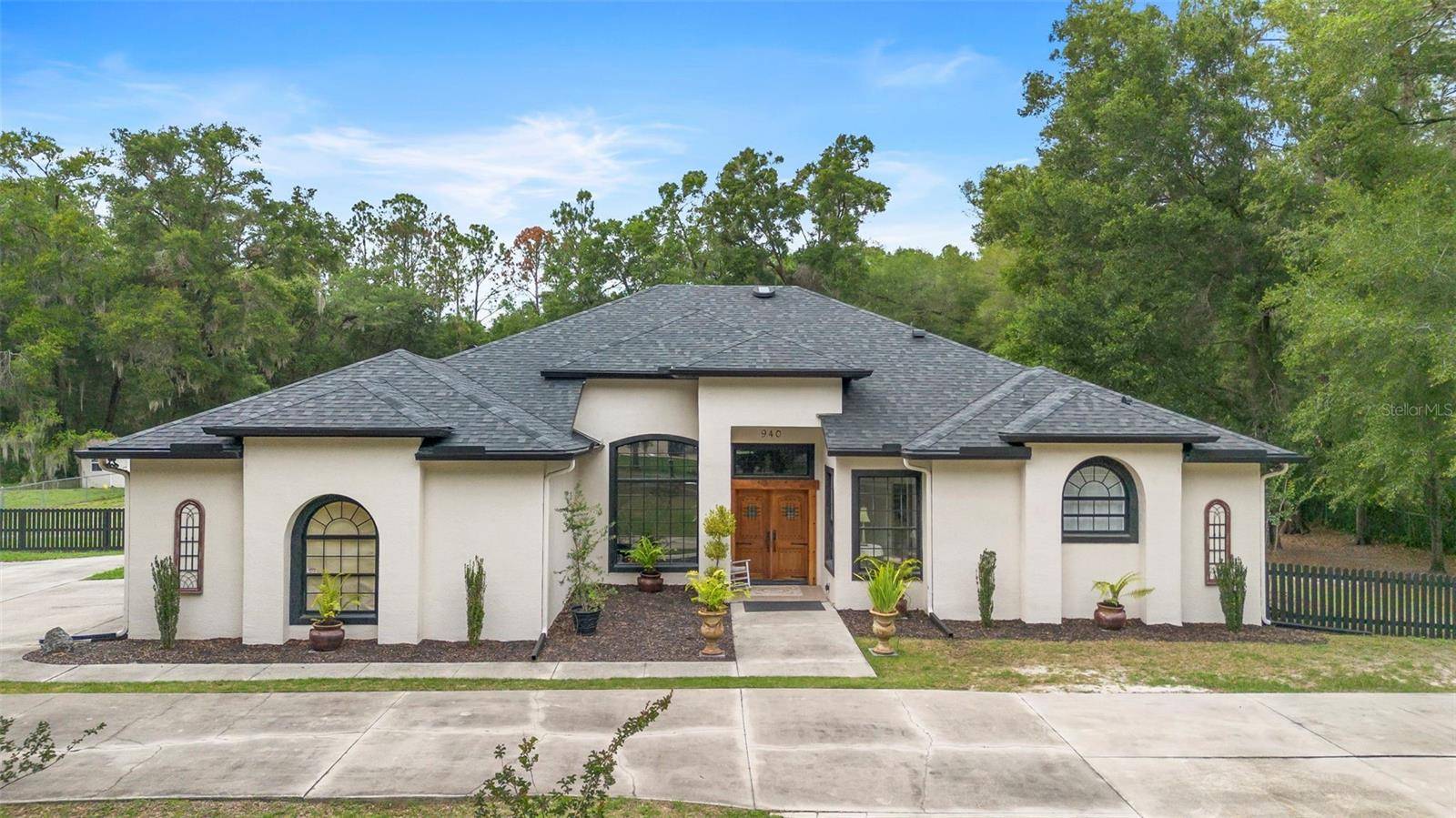 Deland, FL 32720,940 GLENWOOD RD