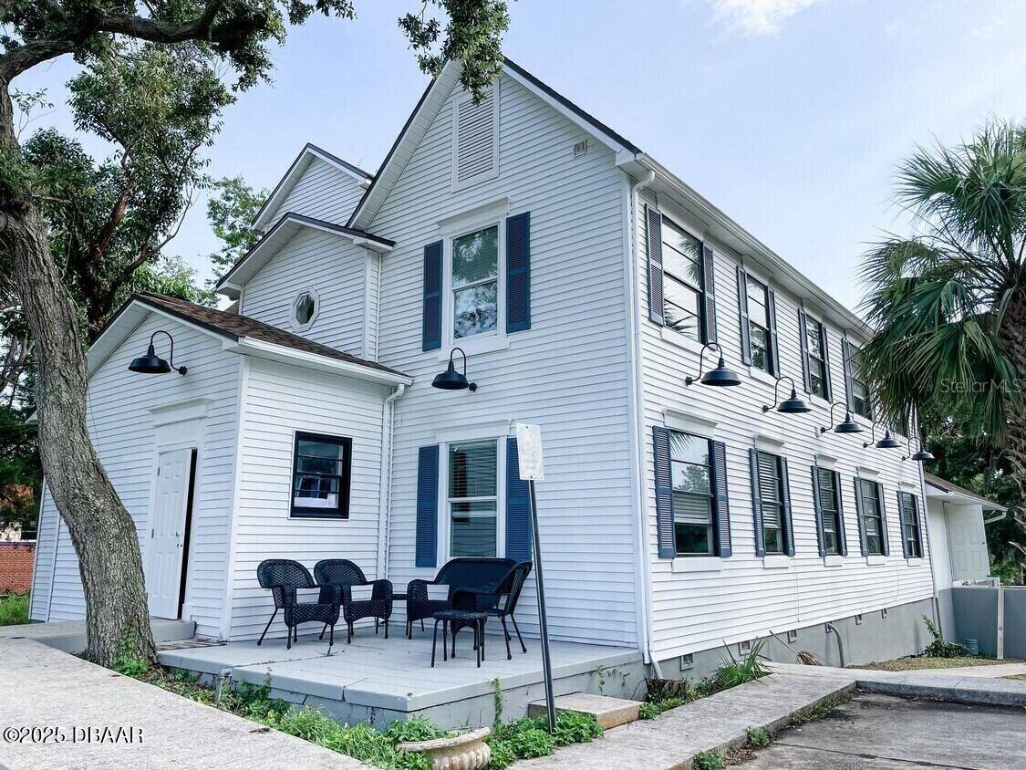 Daytona Beach, FL 32114,404 S RIDGEWOOD AVE