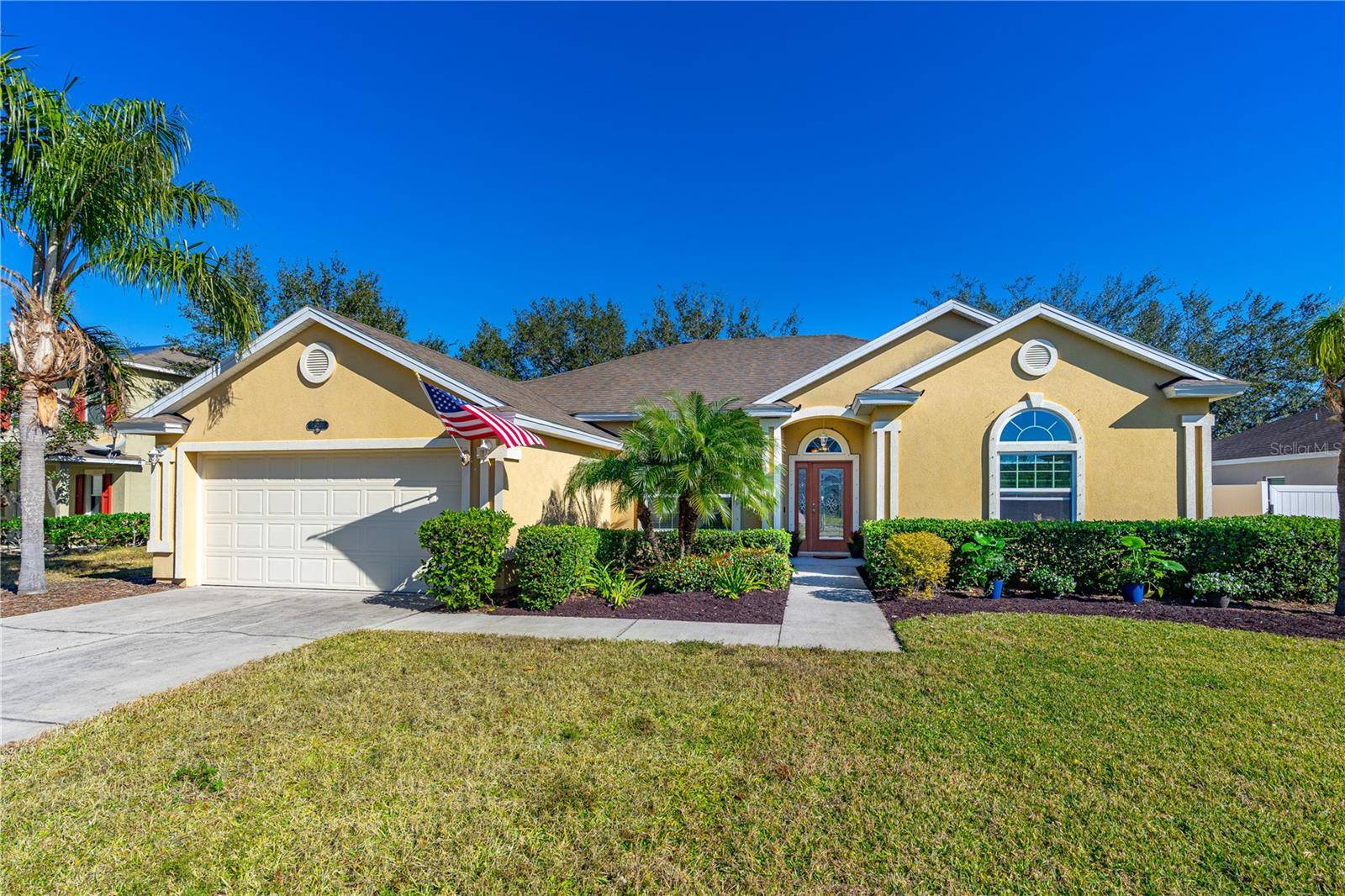 New Smyrna Beach, FL 32168,727 GRAPE IVY LN