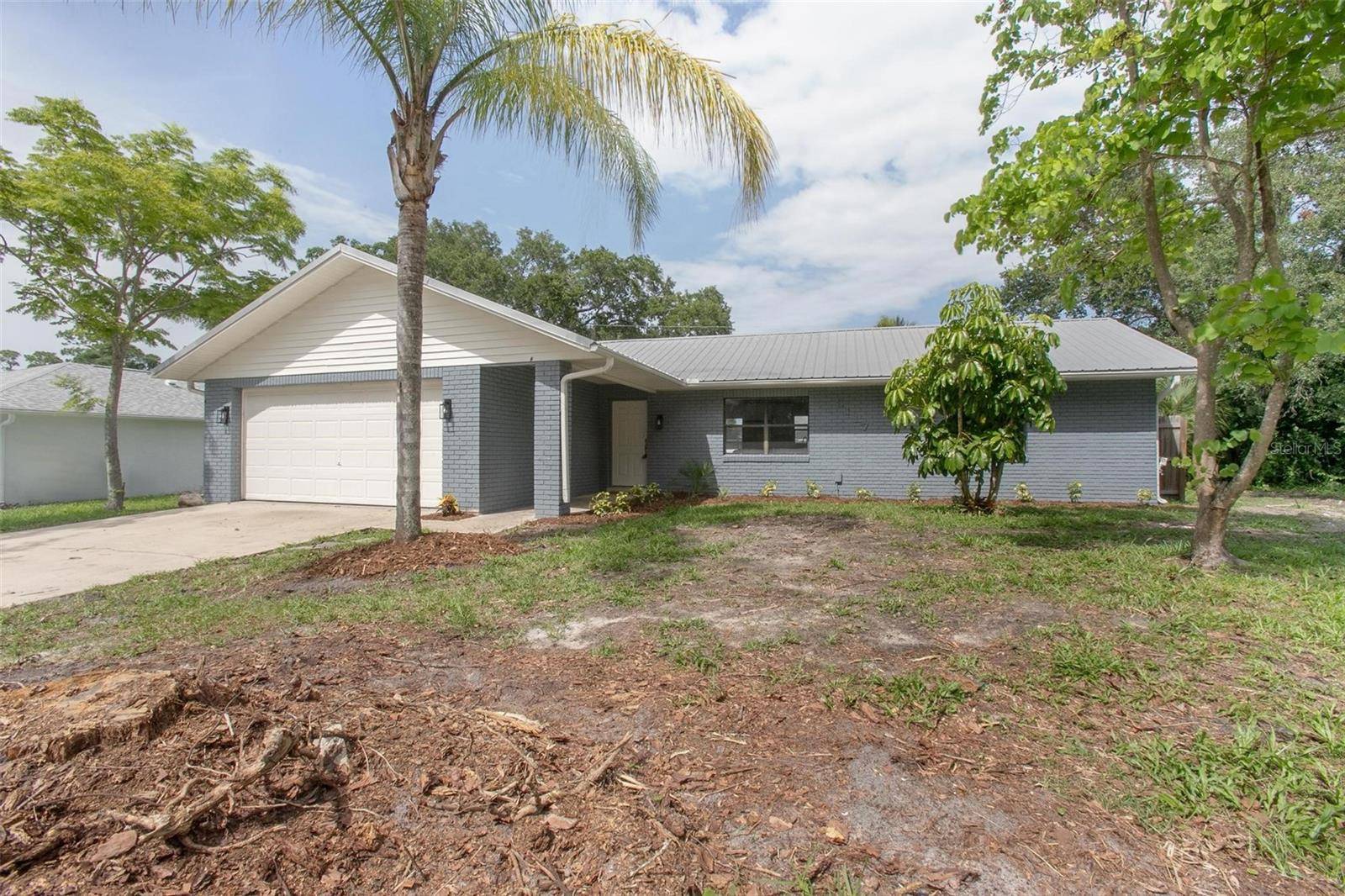 Edgewater, FL 32141,3117 PINE TREE DR
