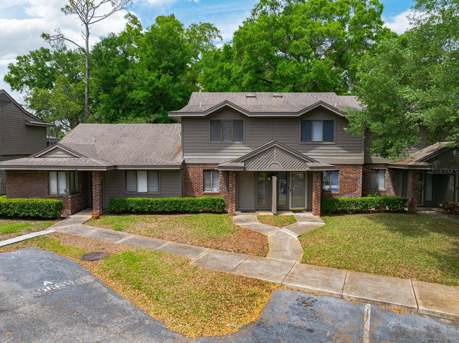 Jacksonville, FL 32216,1909 UNIVERSITY BLVD S #302