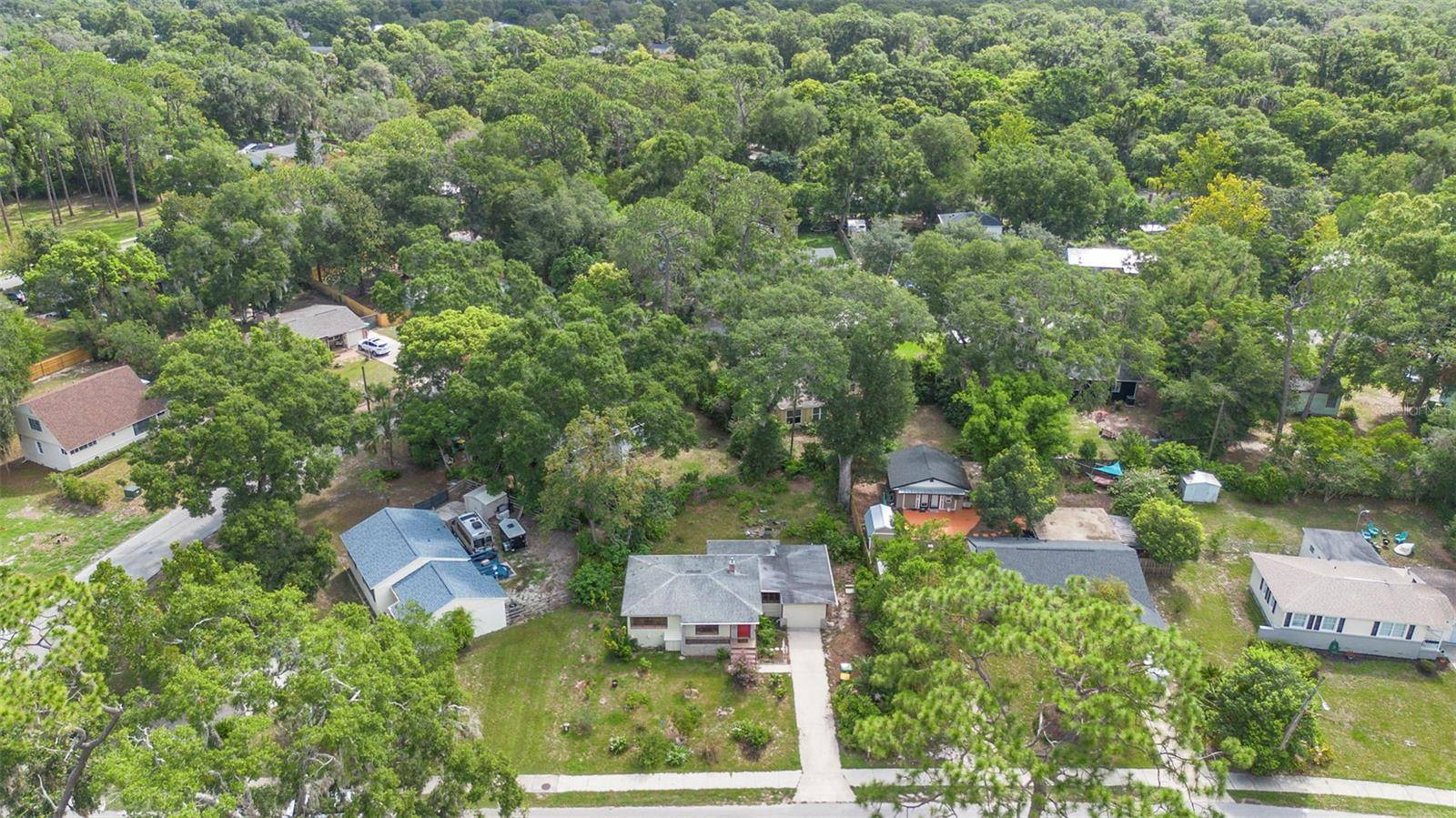 Deland, FL 32724,605 N KENTUCKY AVE