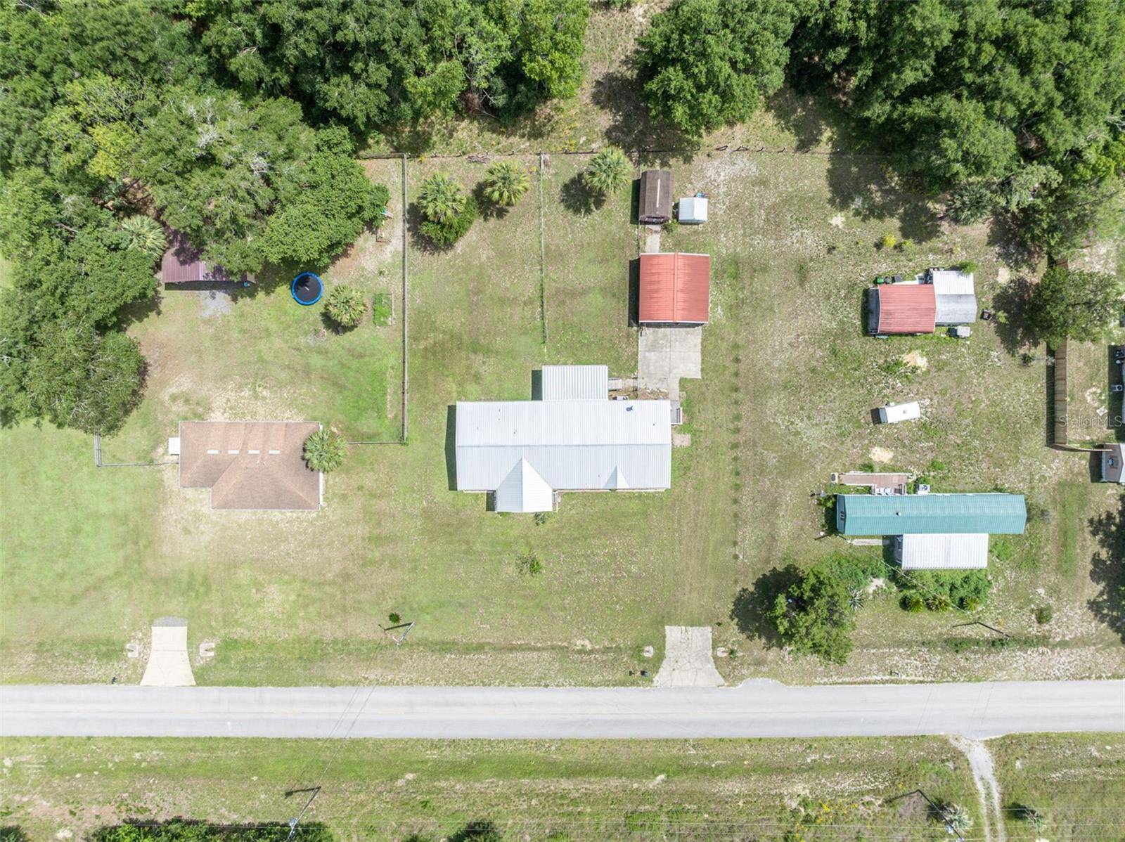 Satsuma, FL 32189,225 FOLKLORE DR