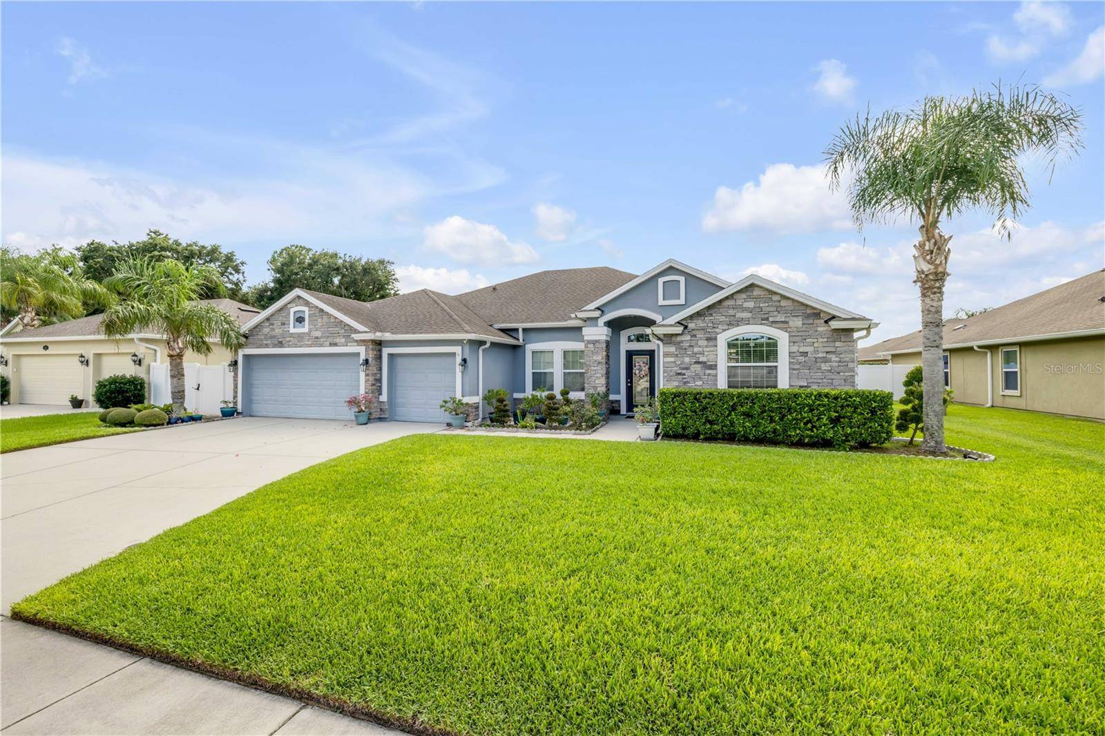 New Smyrna Beach, FL 32168,710 GRAPE IVY LN