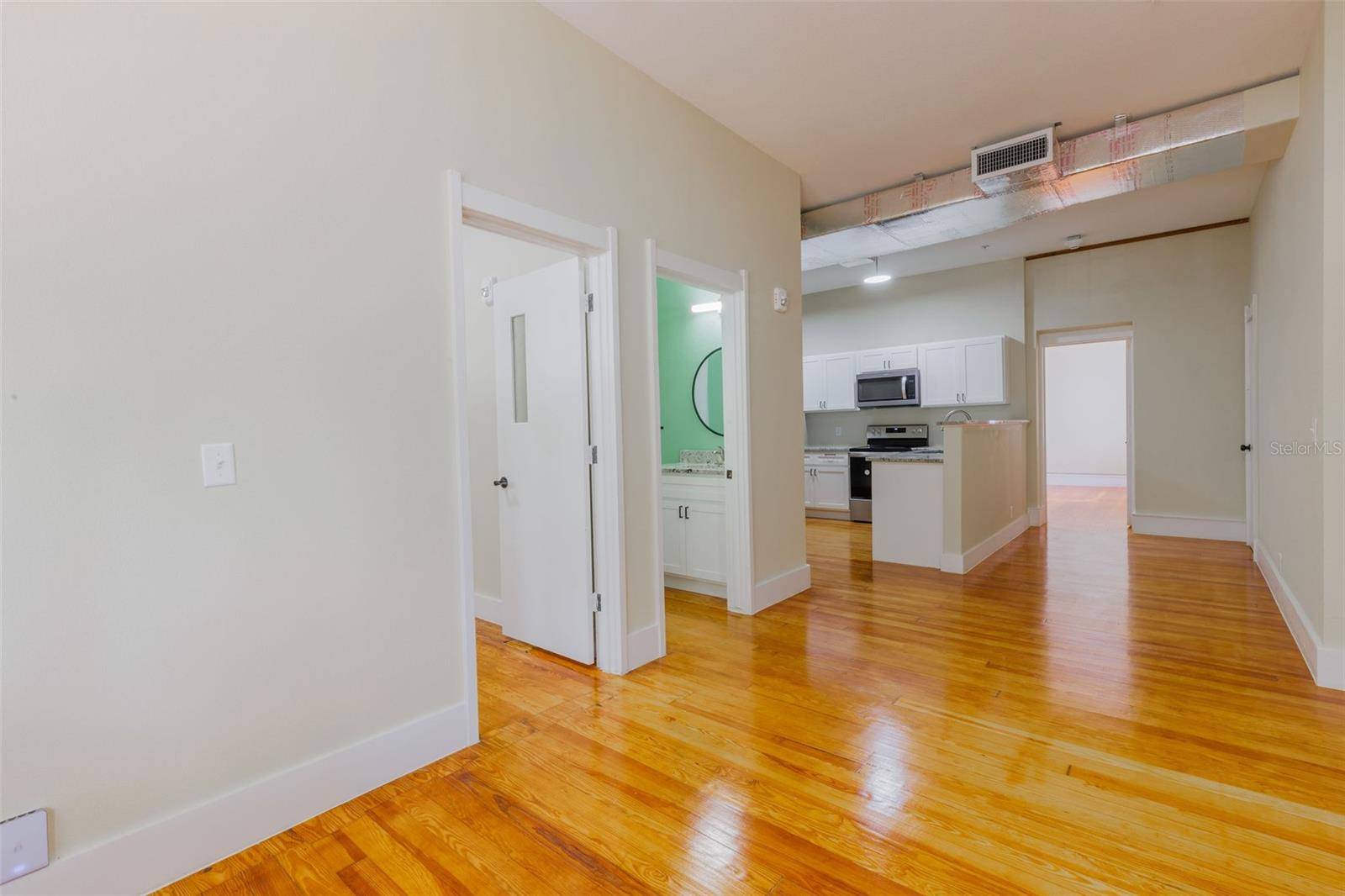 Deland, FL 32720,306 W WISCONSIN AVE #303